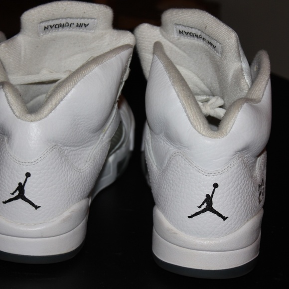 Jordan 5 Retro Metallic White (2015) 136027-130 - Picture 3 of 7